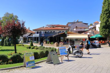 12 Eylül 2023 - Kuzey Makedonya 'da Ohri: Eski kentin sokaklarında koşuşturma ve koşuşturma