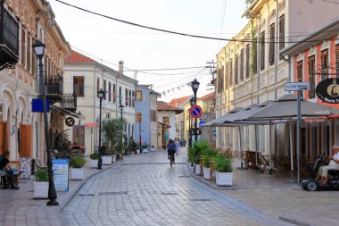 19 Eylül 2023 - Arnavutluk 'ta Şkoder: Şehir manzaraları, yaz aylarında sokaklardaki insanlar