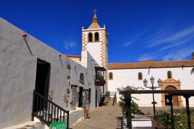 20 Kasım 2023 - İspanya 'daki Betancuria, Fuerteventura: Santa Maria Katedrali