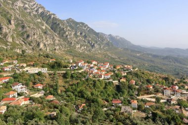 Arnavutluk 'un eski Kruja kentinin manzarası.