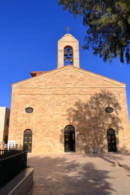 Madaba, Ürdün - 08 Mayıs 2024: Aziz George Yunan Ortodoks Kilisesi