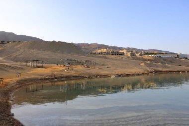 Sweimeh 'deki ölü denizin kumsalı, Ürdün' deki Swemeh