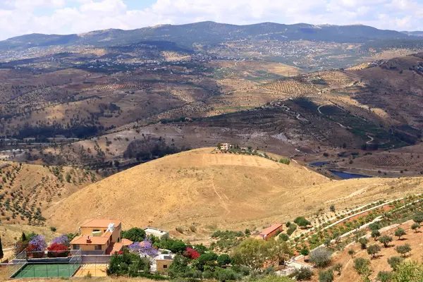 Jerash, Ürdün - Zerkavi nehri ve Kral Talal Barajı yakınındaki bölge