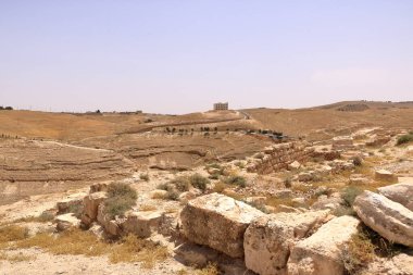 Herod Kalesi harabeleri, Machaerus, Ürdün 'deki güçlendirilmiş tepe sarayı.