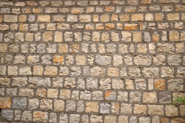 sarı bej rengi kum rengi taş tuğla dikey duvar