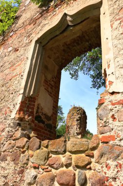 Mecklenburg-Vorpommern 'deki Putzar şatosu harabesi, Almanya, Avrupa