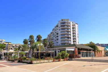 Carnon, Palavas-les-Flots, Montpellier, Fransa - 25 Ağustos 2024: Montpellier yakınlarındaki bir marina.