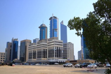 Kuveyt Şehri, Ortadoğu Kuveyt - Kasım 09 2024: Kuveyt Şehir Merkezi 'ndeki modern gökdelenler