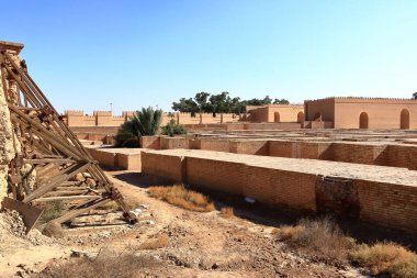 Irak 'taki Babil şehrinin eski duvarları