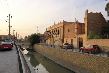 Basra, Irak 'ta Basrah - 10 Kasım 2024: Eski şehir, tarihi Ashar Mahallesi' nin imaları