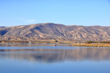 Erbil ve Dohuk Gölü arasındaki Smaquli Resort çevresindeki manzara, Kürdistan, Irak
