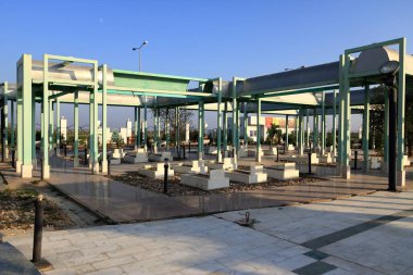 Chibayish, Chabaish, Nasiriya, Irak - 11 Kasım 2024: Bataklıktaki Araplar için dışarıdan şehit anıtı