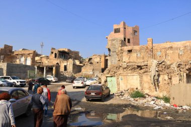 Musul, Irak Mussolosu - 17 Kasım 2024: 2016 Musul savaşından sonra yıkılan evlere bakın