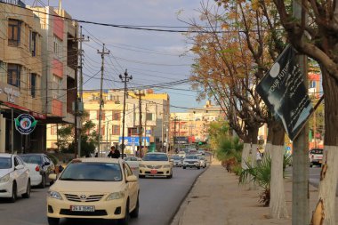 Duhok, Dohuk, Irak Kürdistan - 19 Kasım 2024: Kürt Irak 'taki Duhak şehrinde sıradan yaşam
