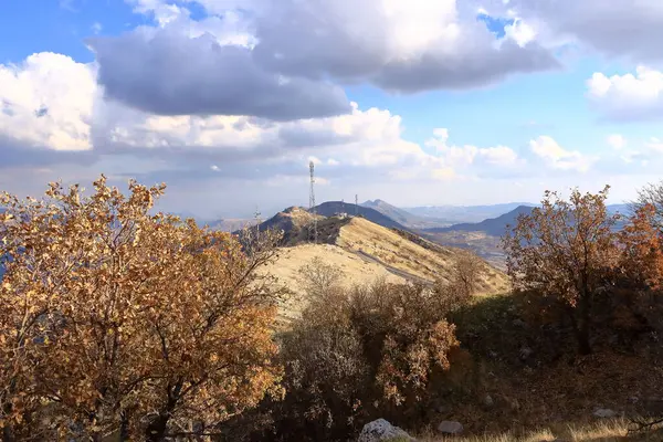 Shaqlawa, Erbil, Erbil, Kürdistan, Irak yakınlarındaki Safin dağlarının manzarası