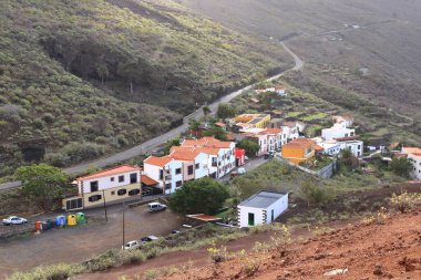 La Frontera, El Hierro, İspanya 'daki Kanarya Adaları - Aralık 04 2024: köy evleri üzerine görüş