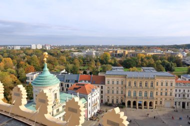 Potsdam, Brandenburg, Almanya - 19 Ekim 2024: St. Nikolai Kilisesi 'nden (Nikolaikirche)