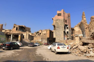 Musul, Irak Mussolosu - 17 Kasım 2024: 2016 Musul savaşından sonra yıkılan evlere bakın