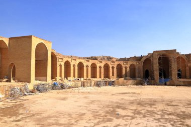 Arapça 'da Dar el Hilafet (Halifeliğin Abodu) ya da Halife Sarayı (Halife Sarayı) olarak bilinir.)