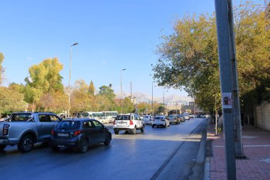 Sulaymaniyah, Sulaimaniyya, Slemani, Kürdistan Irak - 22 Kasım 2024: şehrin sokaklarında koşuşturma ve koşuşturma