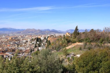 Granada, Endülüs 'teki tarihi Alhambra Sarayı.