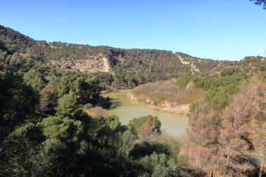 Caminito del Rey yolunun kuzey girişindeki manzara, Ardales, Malaga, Endülüs, İspanya