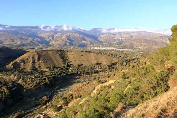 Sierra Nevada 'daki beyaz köy, İspanya' daki Endülüs