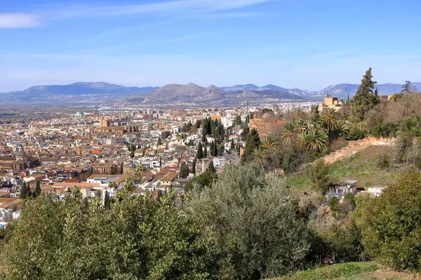 Granada, Endülüs, İspanya üzerinde havadan panoramik bir manzara