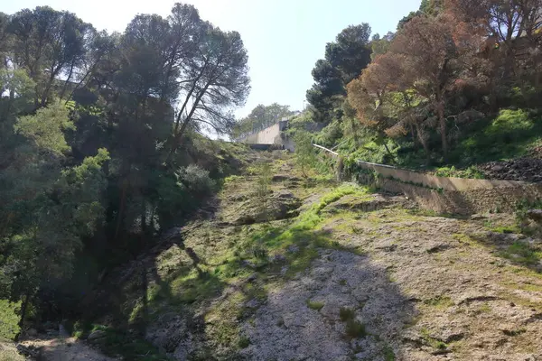 Guadalhorce rezervuarı etrafındaki manzara, Ardales, Endülüs, İspanya