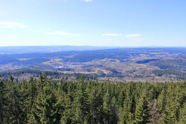Gözetleme kulesinden Rozhledna Pajndl, Tisovsky Vrch, Bohemya 'da Nejdek Karlovy Vary, Karlsbad, Çek Cumhuriyeti' nde Carlsbad