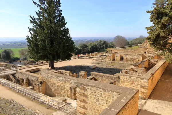 İspanya 'da Cordoba, Endülüs - 14 Şubat 2025: Medine Azahara, Madinat al-Zahra