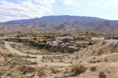 Batı tarzı filmler için evler, çölün ortasında mini Hollywood, Tabernas, Almeria, Endülüs, İspanya