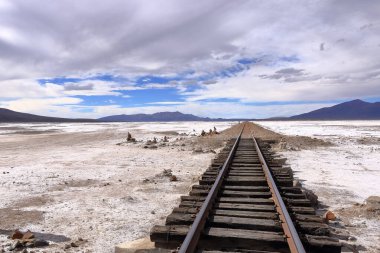 Bolivya 'daki Potosi Bölümü, Chiguana' daki tren rayları.