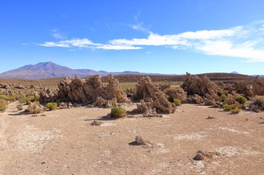 Bolivya 'nın sud lipez bölgesinde kurak dağlık bölgeler