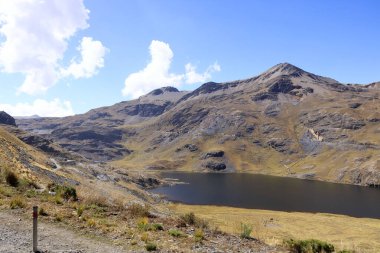 Bolivya 'da La Paz yakınlarında Laguna ve Represa Incachaca, Reservoir ve Baraj