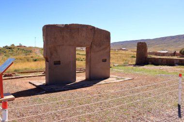 Tiwanaku Tiawanacu 'daki eski taşlar Bolivya' daki Tiahuanaco harabe alanı