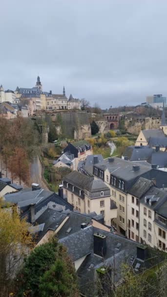 Luxemburg Stadt Luxemburg Häuser Stadtteil Grund Tal Unterhalb Des Stadtzentrums — Stockvideo