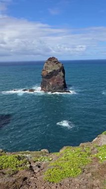 Ponto de Vista, So Loureno Yarımadası, Madeira çarpıcı okyanus manzarası, deniz yığınları, engebeli uçurumlar ve bozulmamış kıyı güzelliği ile nefes kesici bir manzara..