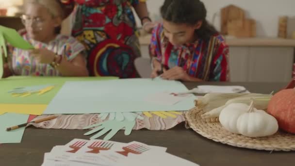 Tilt Shot Two African American Girls Cutting Out Handprints Paper — Αρχείο Βίντεο