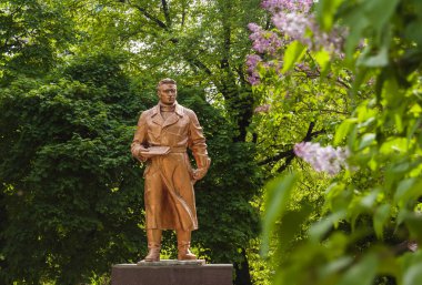 Dismantled monument to Soviet pilot Valery Chkalov in Kyiv
