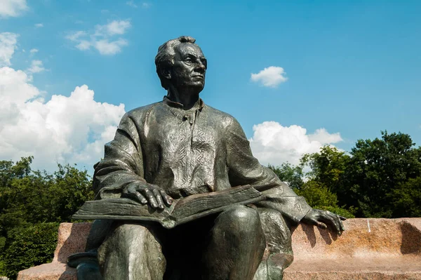 Monumento Escritor Soviético Ucraniano Maksym Rylsky Kiev — Foto de Stock