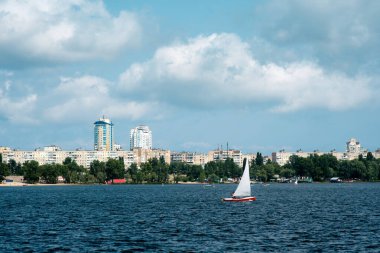 Kırılmamış Ukrayna ve Kyiv 2023: Yaz Obolon