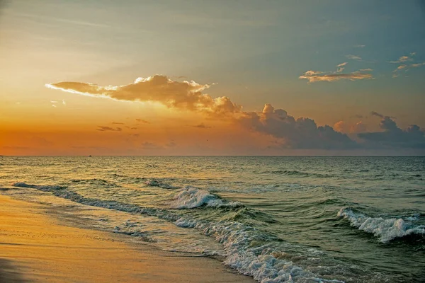 Ochtend Tij Stroomt Naar Het Strand Florida — Stockfoto