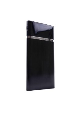 Portatif dış batarya (güç bankası) beyaz arkaplanda izole edildi.