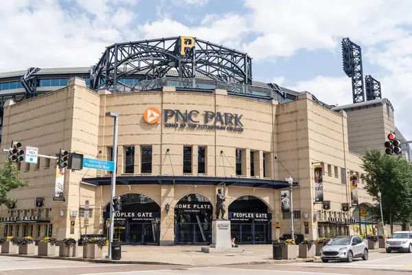 Pittsburgh, Pennsylvania 22 Temmuz 2023 Pittsburgh Korsanları PNC Parkı