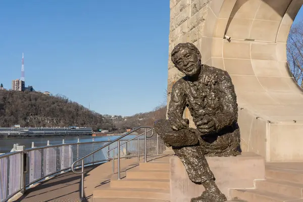 Pittsburgh, Pennsylvania Mart 2024: Mr. Rogers Çocuk Anıtı Övgüsü, Pittsburgh, Pennsylvania
