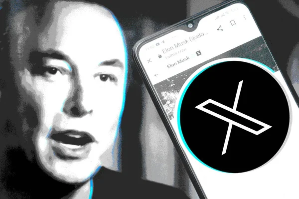 우크라이나 2023 Elon Musks 스마트 배경에 Elon Musk에 트위터 프로필 — 스톡 사진