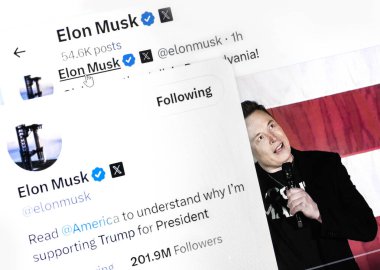 Ukrayna. Poltava. 19 Ekim 2024. Fotoğraf: Elon Musk Twitter sayfası. Philadelphia, Pennsylvania 'da bir belediye binasında yapılan konuşma sırasında bir dizüstü bilgisayarda..