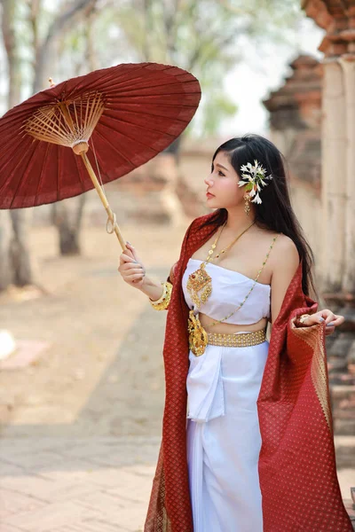 Moda Joven Hermosa Mujer Asiática Con Traje Tradicional Blanco Tailandés — Foto de Stock