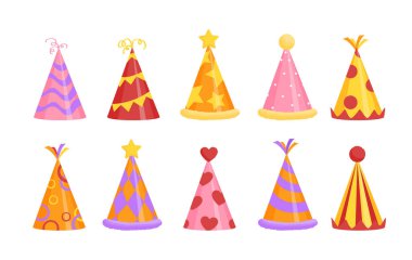Tatil şapkaları hazır. Festivaller için kıyafet. Dekorasyon ve desen. Kutlama ve neşe, eğlence. Şablon ve maket. Çizgi film düz vektör koleksiyonu beyaz arkaplanda izole edildi